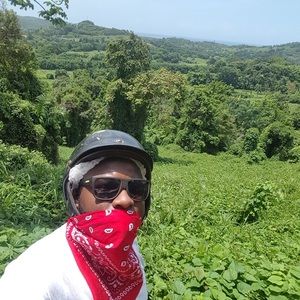 Meet your Posher, Jonathan